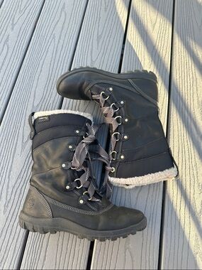 Timberland Women's Black Lace-Up Insulated Boots